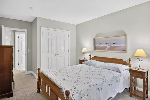 Bedroom - 6 Mayfair Ct, Mashpee, MA 02649 photo 7 of 10
