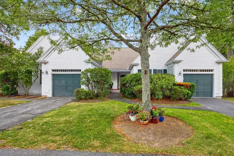 Exterior - 6 Mayfair Ct, Mashpee, MA 02649 photo 2 of 2