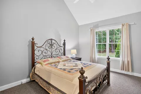 Bedroom - 6 Mayfair Ct, Mashpee, MA 02649 photo 2 of 10