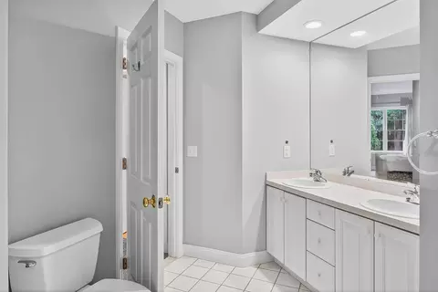 Bath - 6 Mayfair Ct, Mashpee, MA 02649 photo 3 of 5
