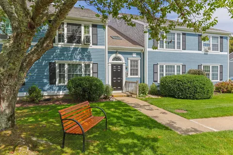 2 Englewood Dr #D-7, Harwich, MA 02645