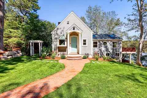 131 Timberlane Dr, Mashpee, MA 02649 photo 2