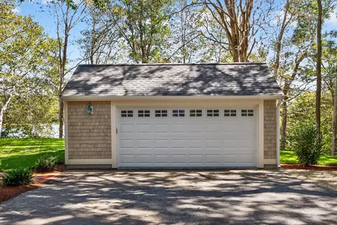 131 Timberlane Dr, Mashpee, MA 02649 photo 8