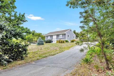 6 Professional Heights Rd #1, Truro, MA 02666