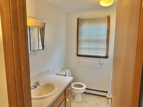 Bath - 255 Massasoit Rd, Eastham, MA 02642 photo 1 of 1