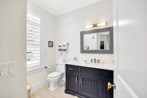 Bath - 45 Simons Rd #A, Mashpee, MA 02649 photo 3 of 4