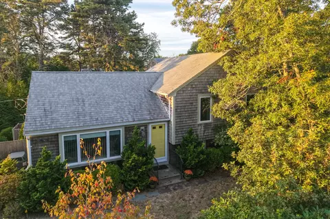 32 Walton Rd, Harwich, MA 02645