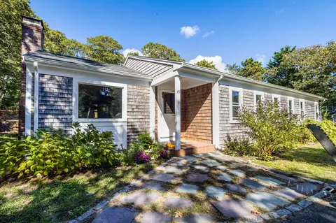 49 Duck Marsh Ln, Chatham, MA 02633