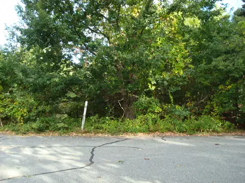 6 Thomas Ct, Dennis, MA 02638