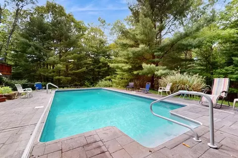 Exterior - 15 Gunters Ln, Mashpee, MA 02649 photo 4 of 5