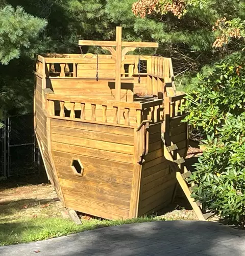 Exterior - 15 Gunters Ln, Mashpee, MA 02649 photo 5 of 5