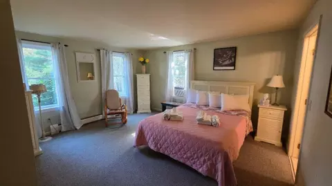 Bedroom - 15 Gunters Ln, Mashpee, MA 02649 photo 1 of 5