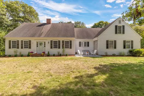 31 Duck Pond Rd, Dennis, MA 02638