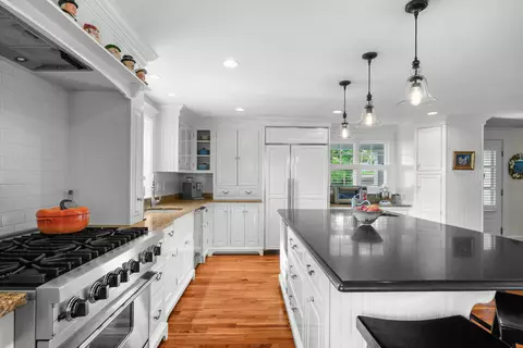 Kitchen - 66 Tern Ln, Centerville, MA 02632 photo 3 of 5