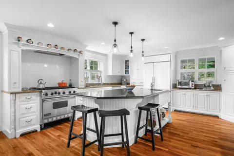 Kitchen - 66 Tern Ln, Centerville, MA 02632 photo 2 of 5