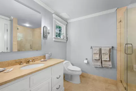 Bath - 66 Tern Ln, Centerville, MA 02632 photo 3 of 6
