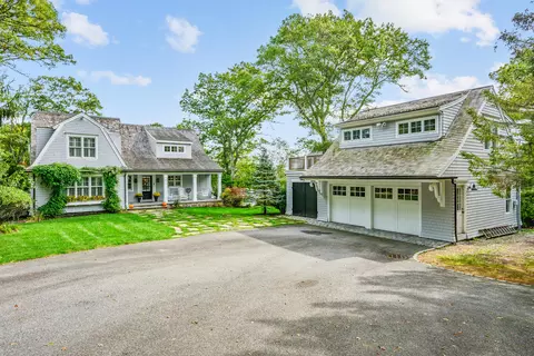 66 Tern Ln, Centerville, MA 02632