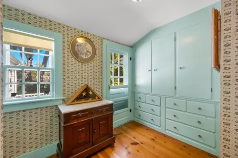 Entry Way - 188 Ocean View Ave, Cotuit, MA 02635 photo 7 of 8