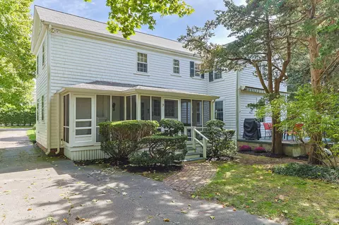 Exterior - 188 Ocean View Ave, Cotuit, MA 02635 photo 9 of 15
