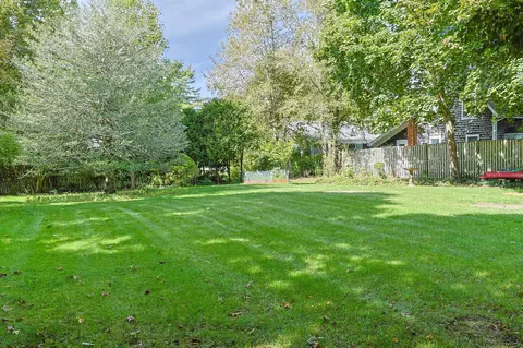 Exterior - 188 Ocean View Ave, Cotuit, MA 02635 photo 6 of 15