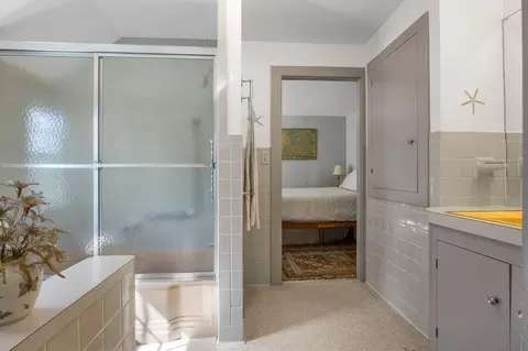 Bath - 188 Ocean View Ave, Cotuit, MA 02635 photo 3 of 4