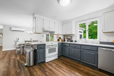 81 Monomoy Cir, Centerville, MA 02632 photo 10