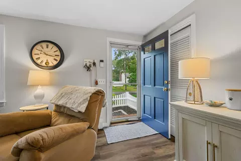 81 Monomoy Cir, Centerville, MA 02632 photo 3