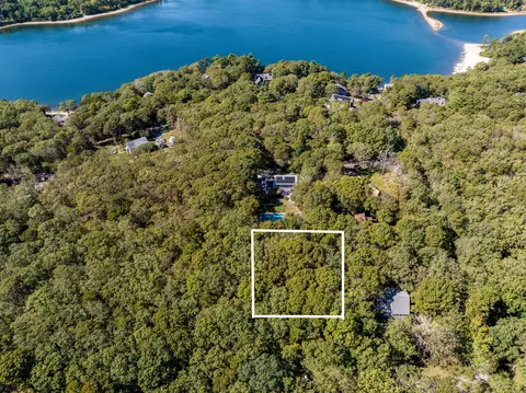 4 Faith Ln, Sandwich, MA 02563