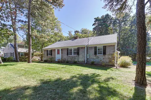 25 Robbins Rd, Harwich, MA 02645