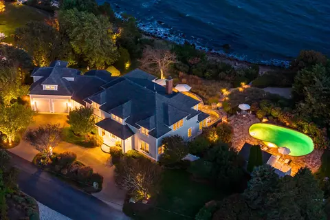 40 Point Rd, North Falmouth, MA 02556