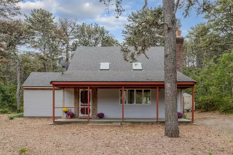 100 E Hill Rd, Wellfleet, MA 02667