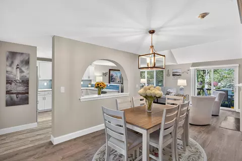 Dining - 2 Pga Ln, Mashpee, MA 02649 photo 1 of 2