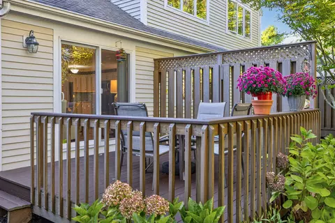 Exterior - 2 Pga Ln, Mashpee, MA 02649 photo 3 of 7
