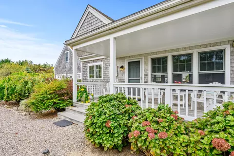 45 Cranberry Cir, Eastham, MA 02642 photo 2