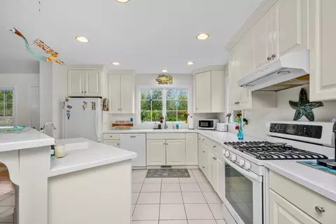 45 Cranberry Cir, Eastham, MA 02642 photo 15