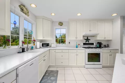 45 Cranberry Cir, Eastham, MA 02642 photo 13