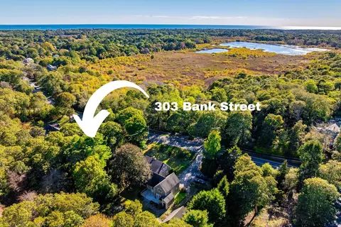 303 Bank St, Harwich, MA 02645