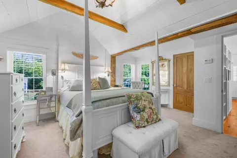 Bedroom - 2070 Main St, West Barnstable, MA 02668 photo 7 of 8