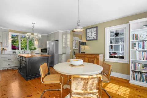 Dining - 2070 Main St, West Barnstable, MA 02668 photo 2 of 2