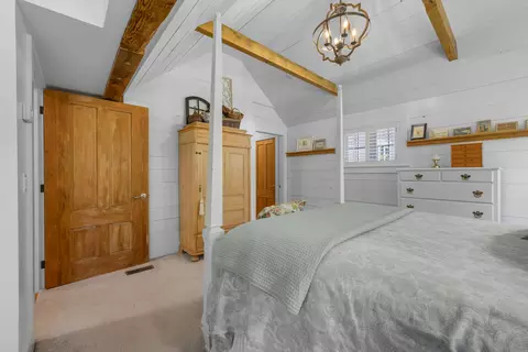 Bedroom - 2070 Main St, West Barnstable, MA 02668 photo 8 of 8