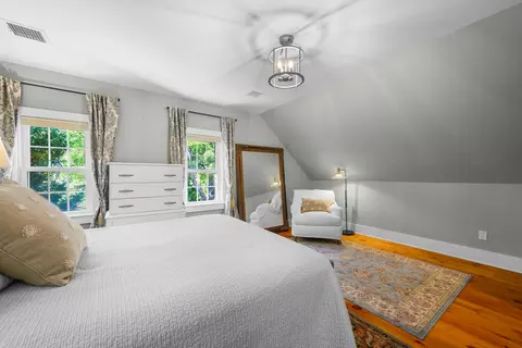 Bedroom - 2070 Main St, West Barnstable, MA 02668 photo 3 of 8