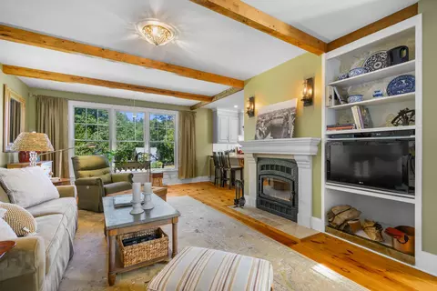Living - 2070 Main St, West Barnstable, MA 02668 photo 4 of 7