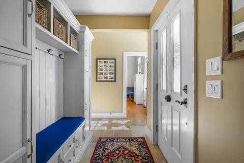 Entry Way - 2070 Main St, West Barnstable, MA 02668 photo 3 of 4