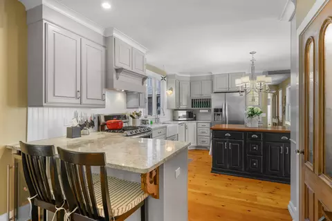 Kitchen - 2070 Main St, West Barnstable, MA 02668 photo 5 of 6