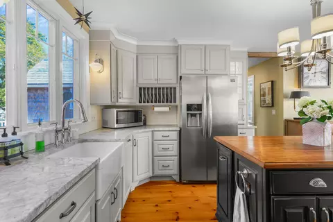 Kitchen - 2070 Main St, West Barnstable, MA 02668 photo 3 of 6