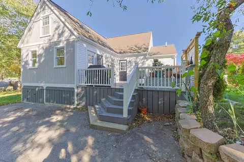 Exterior - 69 Pine Grove Ave, Hyannis, MA 02601 photo 1 of 7