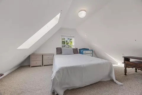 Bedroom - 69 Pine Grove Ave, Hyannis, MA 02601 photo 5 of 6