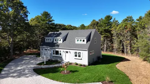 68 Baptiste Ln, East Falmouth, MA 02536