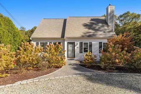 40 Waterfield Rd, Osterville, MA 02655