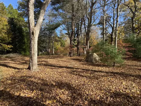 18 Douglas Ave, Monument Beach, MA 02553 photo 2